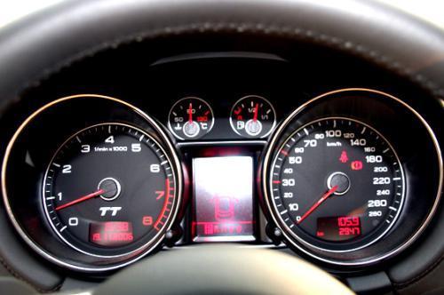 汽车仪表盘上出现EPC是什么意思?