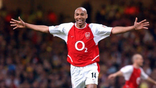 亨利回归阿森纳首球便绝杀,这一刻泪流满面,时光飞逝你依然在