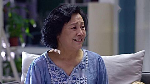 淘气爷孙:儿子白血病没钱手术,不料邻居得知手术费全包! mp4