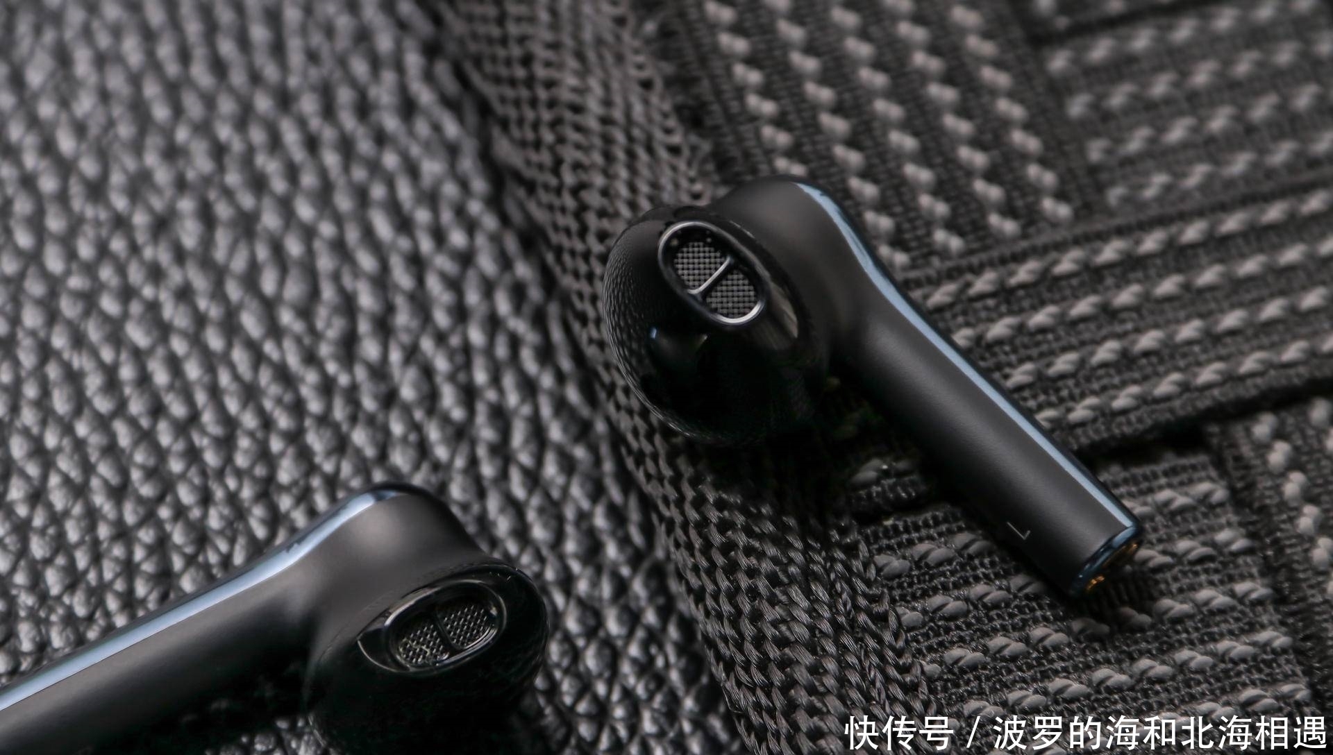 普通蓝牙耳机和Airpods的