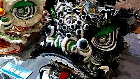 传统醒狮刘关张