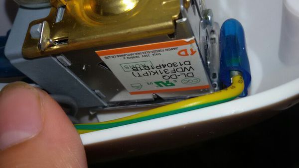 冰箱原配零件温控器都是WPF和WDF开头的么