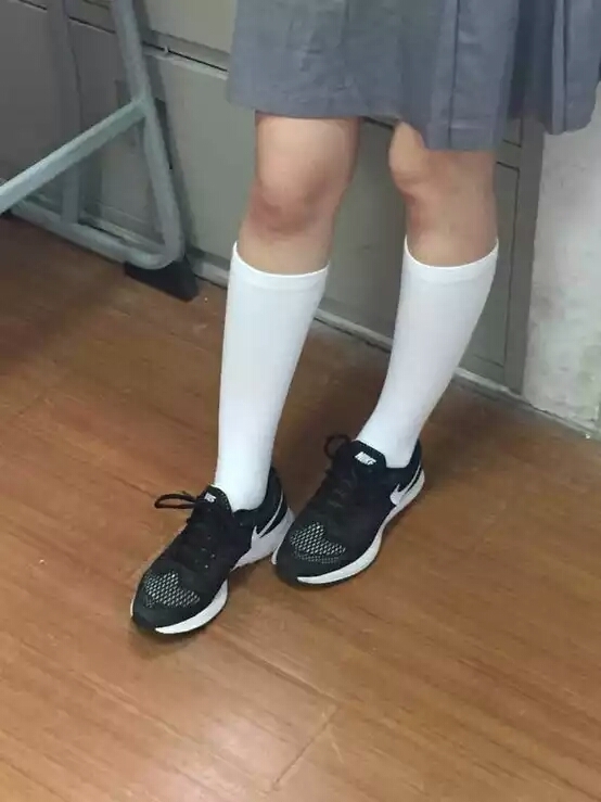 男生穿长筒袜好不好