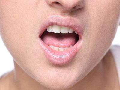 嘴唇上火起泡之后破了,怎么办