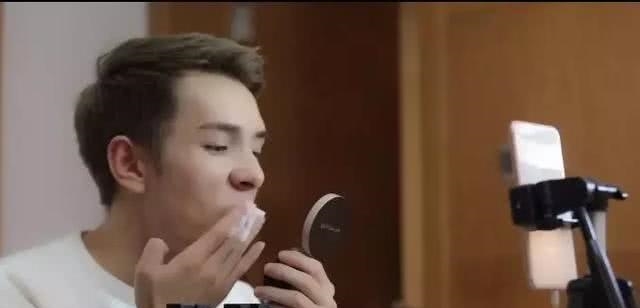 李佳琦现在有多火