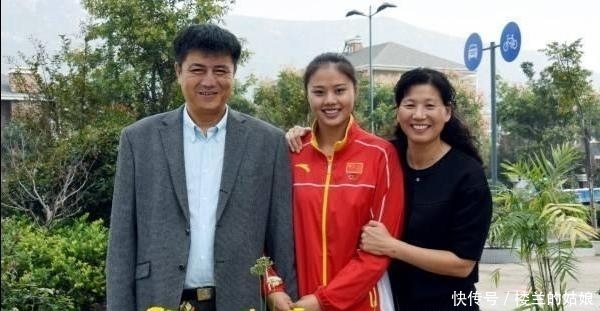 魏秋月退役后女排队长