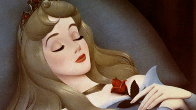 迪士尼公主简笔画:沉睡了一百年,爱洛公主终于苏醒了!