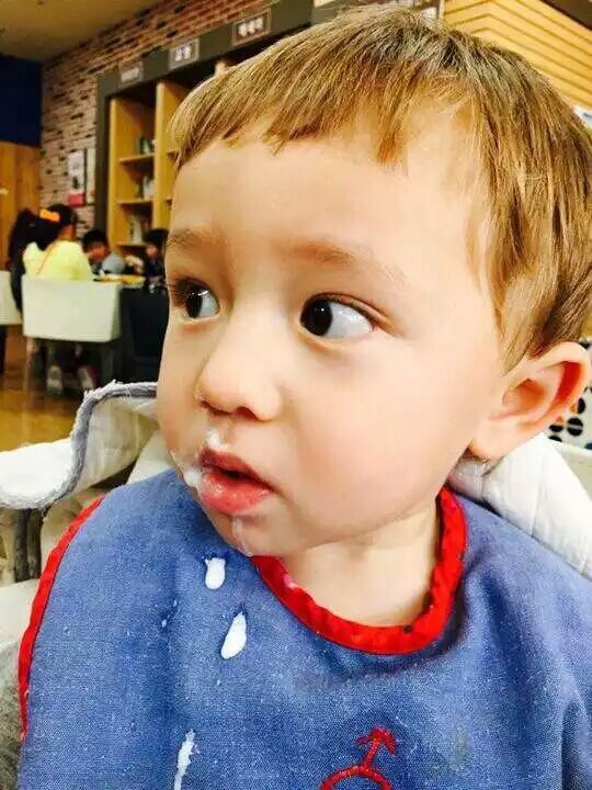 jackson嘚俊 韩美混血