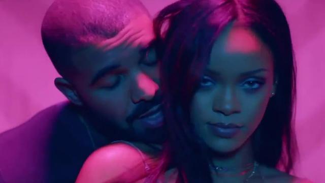 [图]【2016全美音乐奖】Rihanna&Drake 日鸭合体《Work》