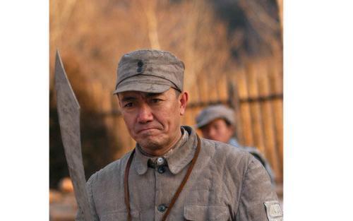 电视剧〈亮剑〉里李云龙的原型是谁?旅长是谁