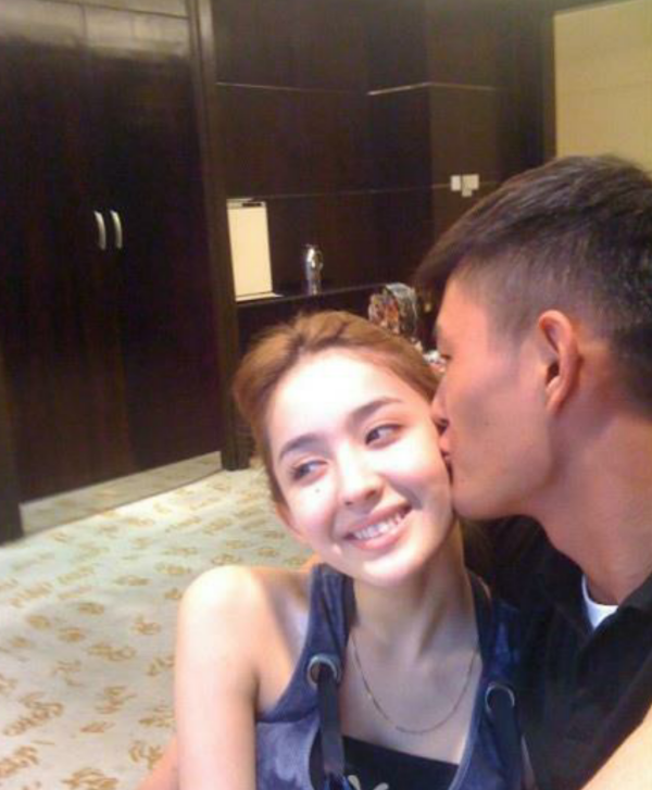 冯铭潮和古力娜扎是什么关系?