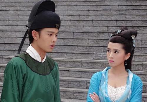 《通天狄仁杰》里面的红巾蓝绫是谁演的来着?