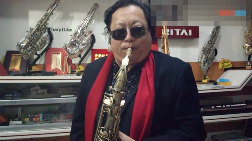 视频:萨克斯独奏邓丽君一首《空港》充满时代感的歌曲你听过么?