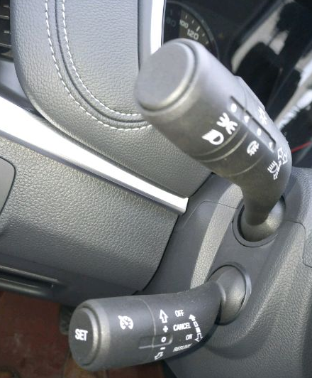 荣威rx5转向灯下面那个操作杆是干什么的呢