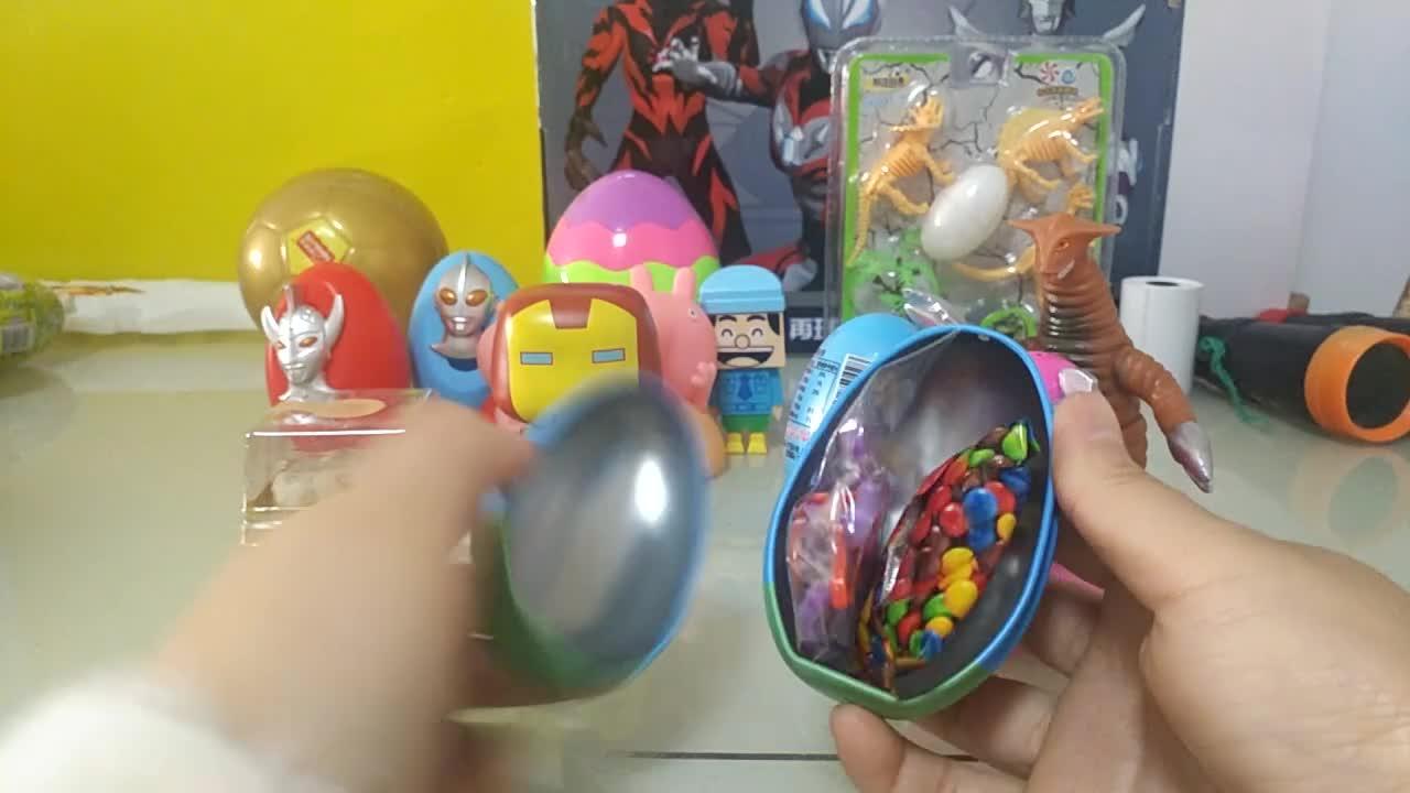 快乐奇趣蛋 拆出的弹射玩具你知道怎么玩吗?