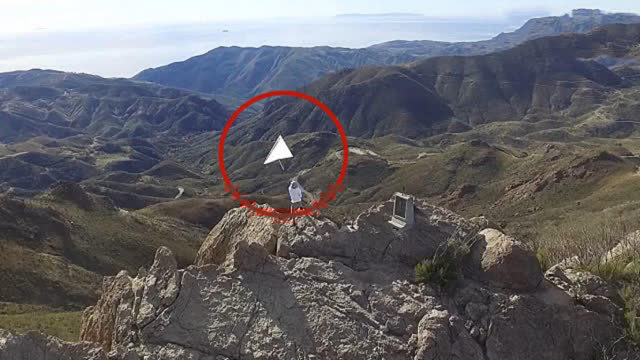  b>世界上最 /b>大 b>的纸飞机 /b>,从山顶扔下去能飞多远?