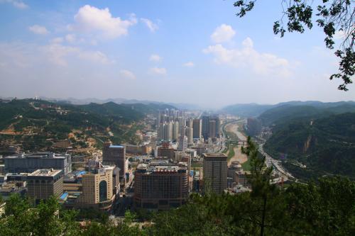 延安市黃龍縣旅遊景點穆柯寨的作文