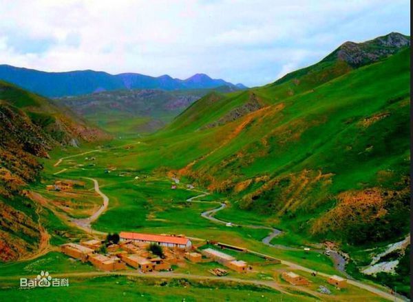 平原:长江中下游平原,珠江三角洲平原,松嫩平原