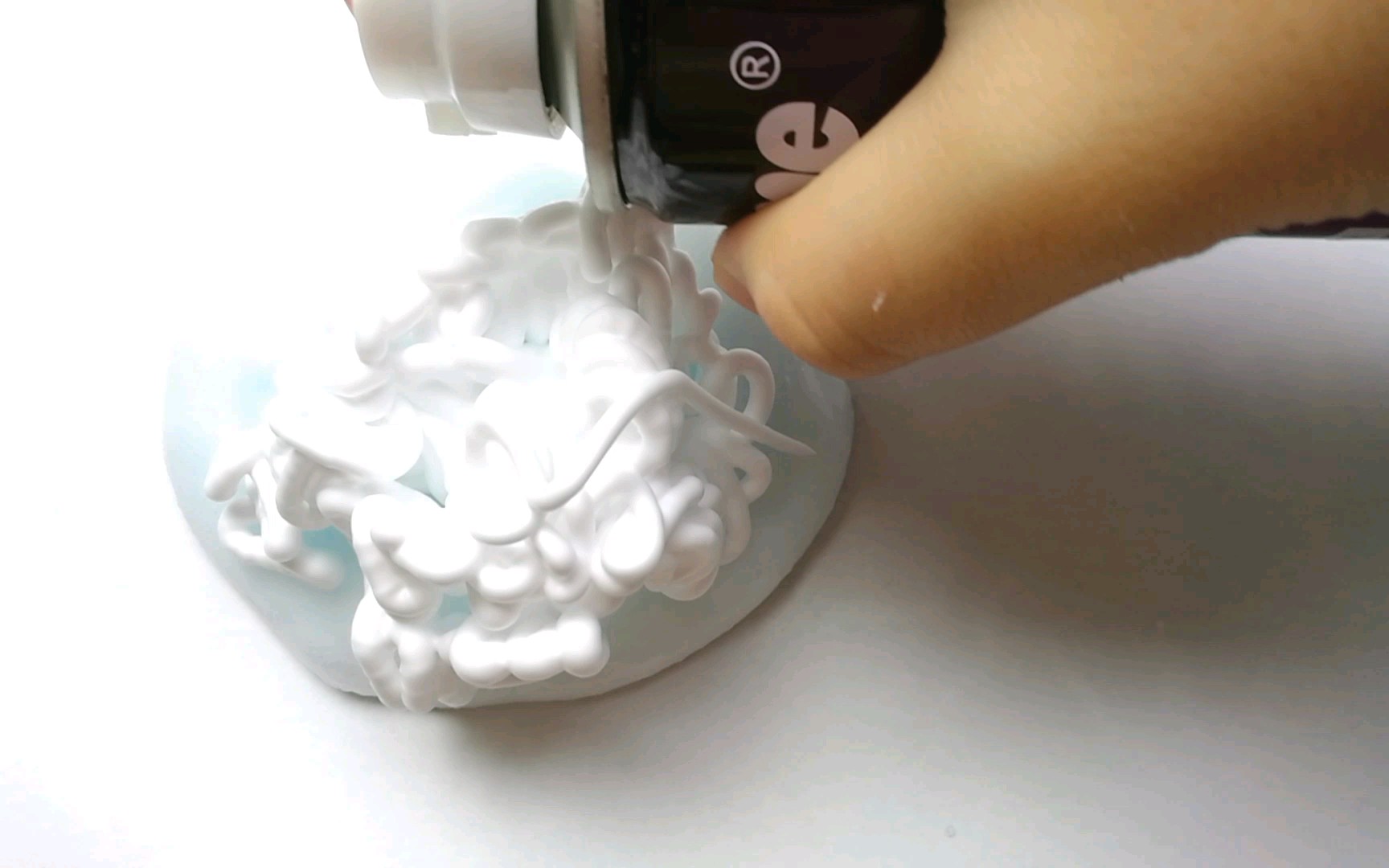 bailoan史莱姆〕在做好的泥混剃须泡