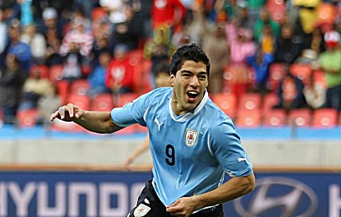 生死一线间!十年前这场经典之战 苏牙门线手球成为国家英雄