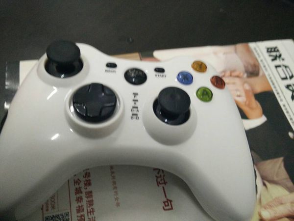 蓝牙手柄怎么连接手机啊?