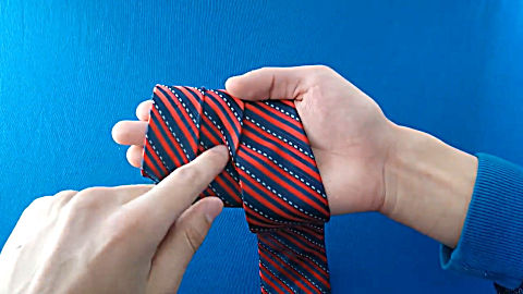 打领带其实也可以这么简单,教你只用10秒快速打领带
