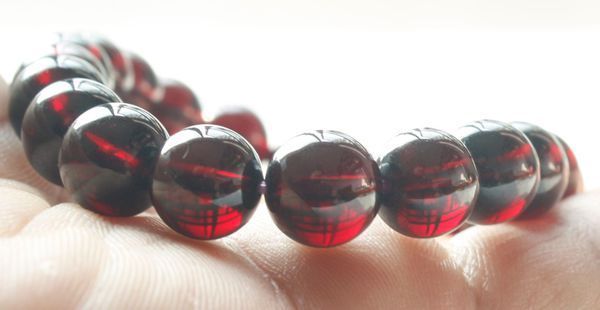 石榴石是一月生辰石,指的是阳历还是阴历1