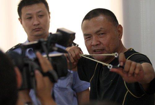 中国弹弓王邓飞虎的快手号是多少?