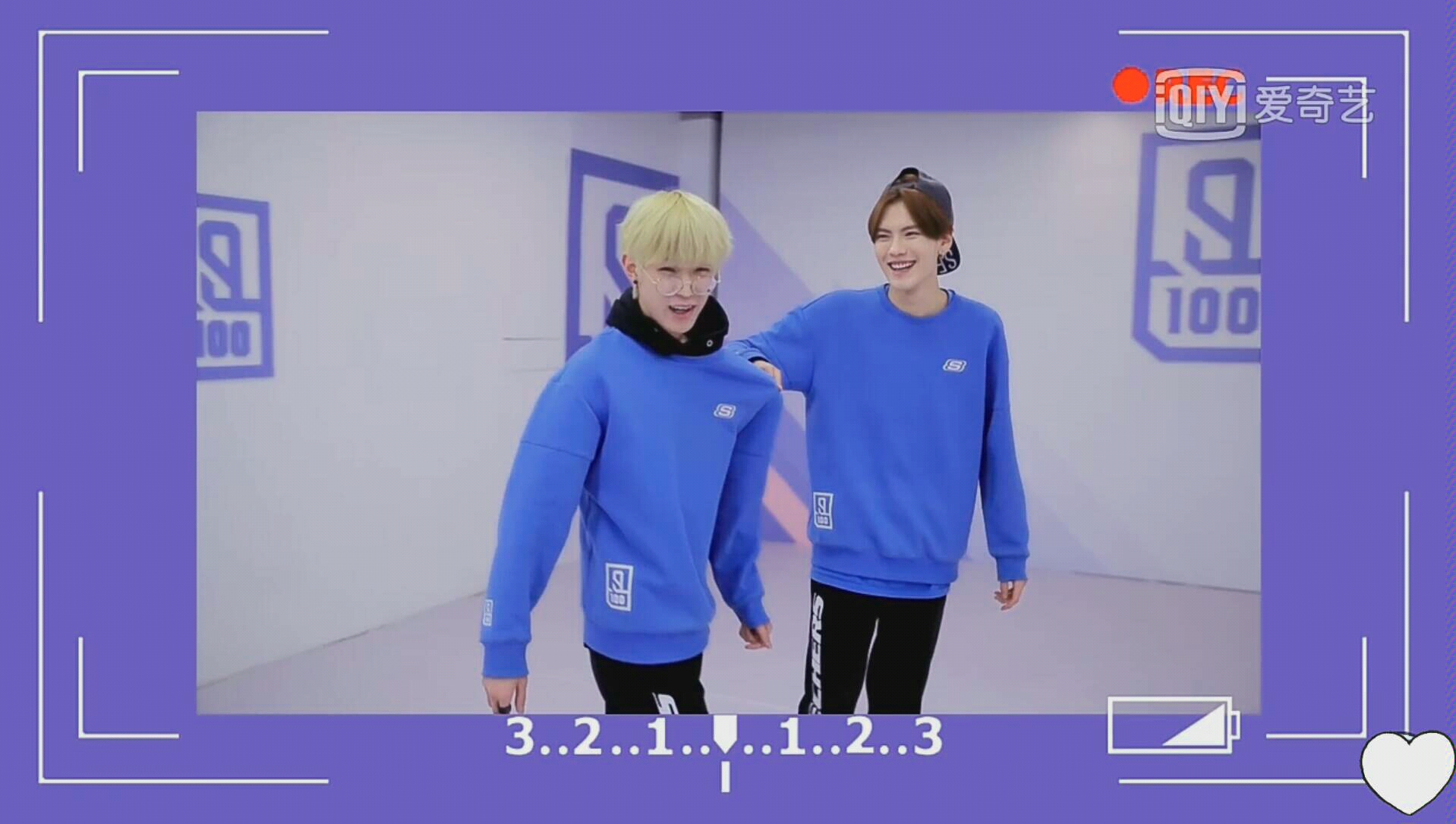 阿偶tv:毕雯珺教 李希侃悠悠球