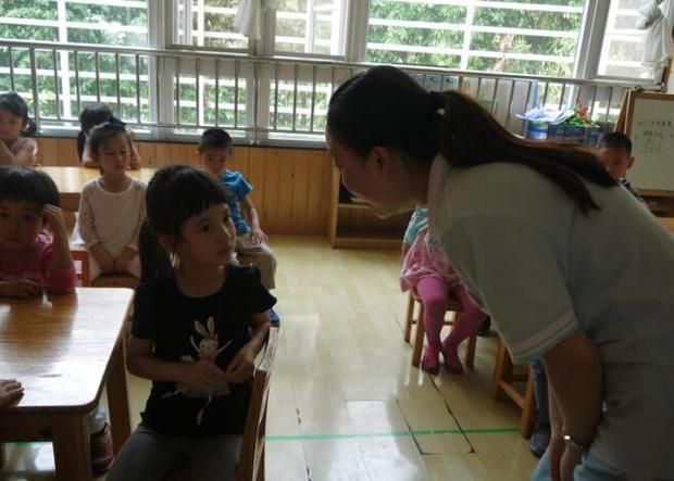 幼儿大班认识整点教案