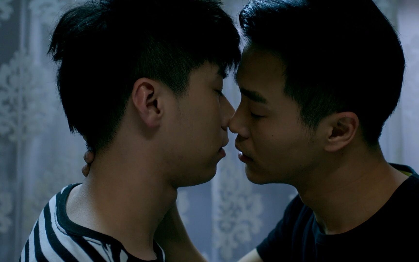 少爷小念吻戏全cut