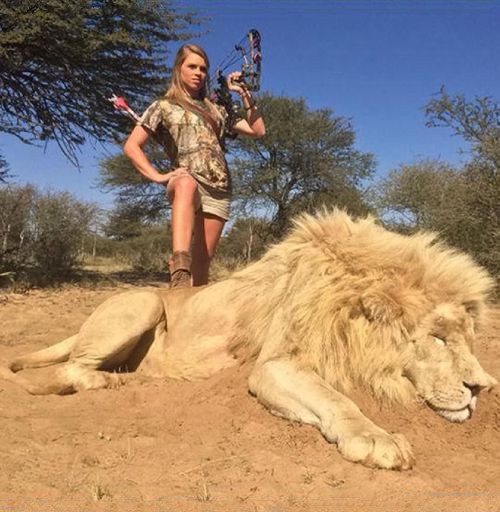 美女晒猎杀动物照_美女猎人晒猎杀动物照 一份狩猎报价单揭秘奢侈残酷