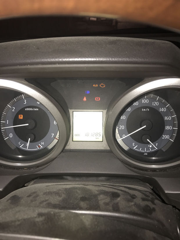 丰田霸道2700中东版发动机故障灯亮4lo灯闪烁