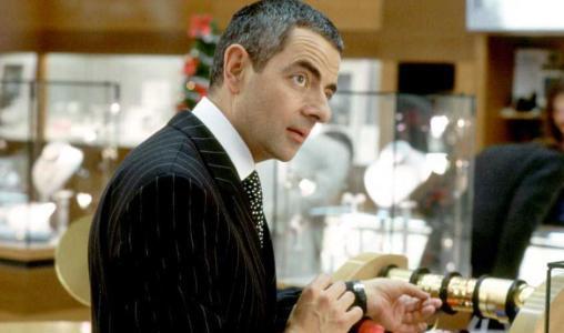 英国影片《真爱至上》中的过气老歌手billy mack没有出演过?