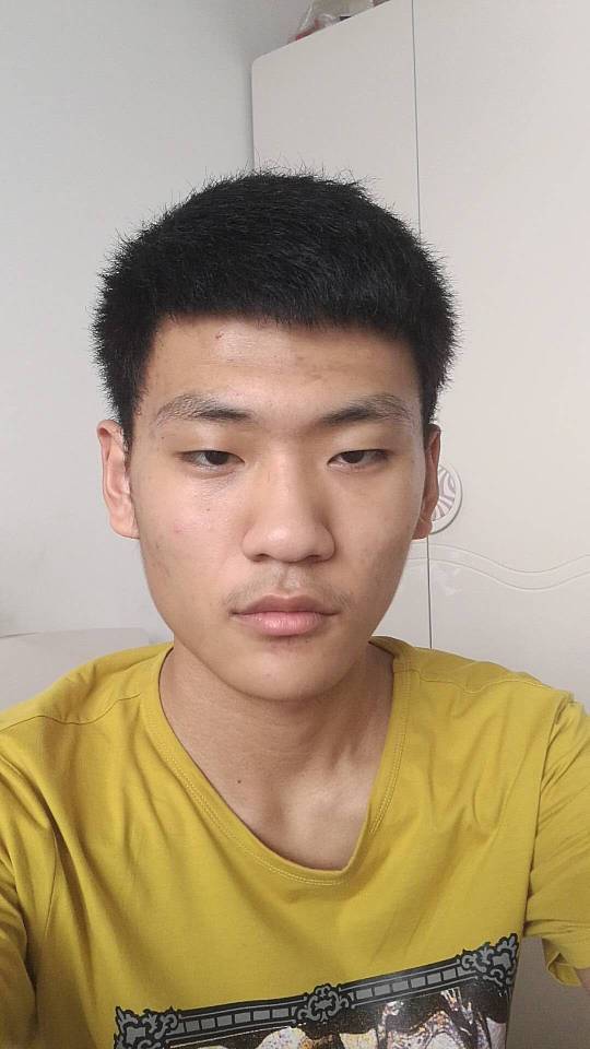 我这样的脸适合什么发型 下颌角有点宽