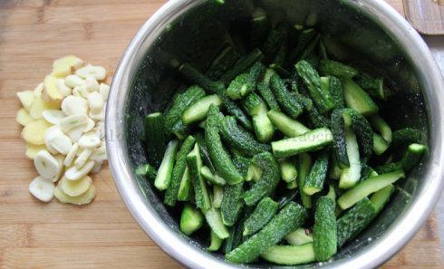 家常腌黄瓜配方10斤