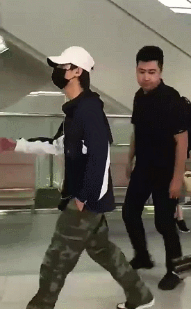 t01510746c643966522.gif?size=275x445