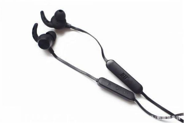 运三动蓝牙耳机六怎么佩零戴?