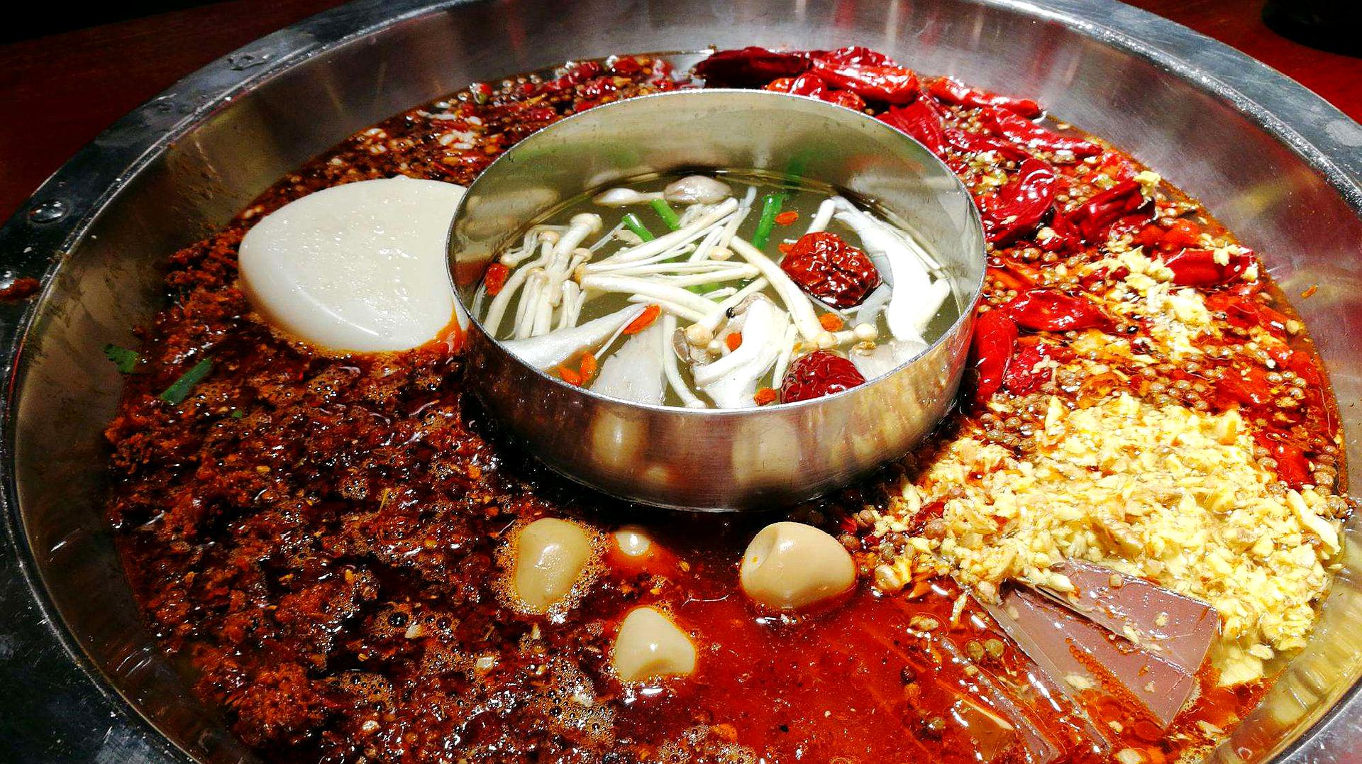 「一湾香火锅」 b>舌尖上的中国火锅 /b>!