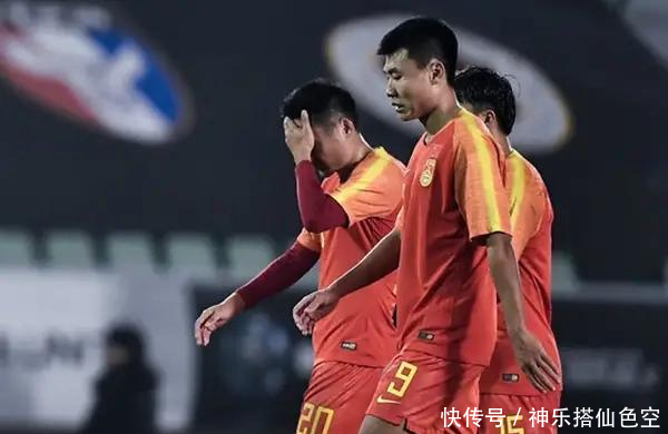 今天国足对韩国足球
