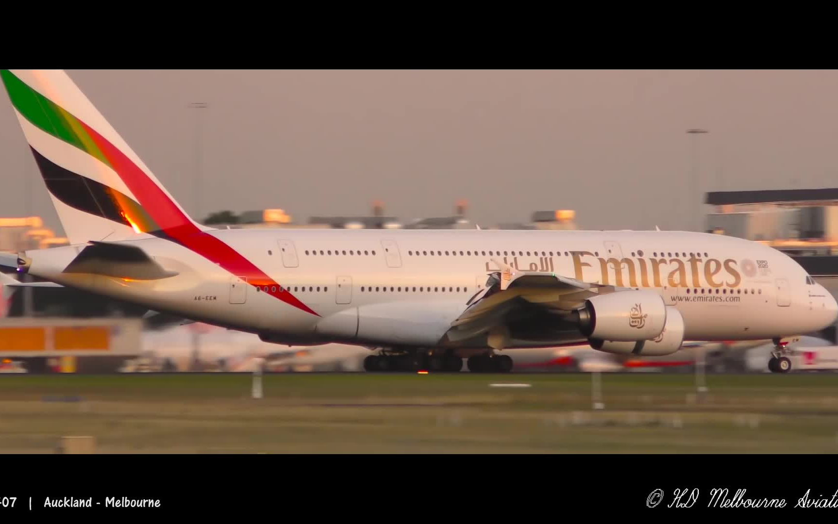 10架 阿聯酋航空a380在墨爾本機場的起飛或降落