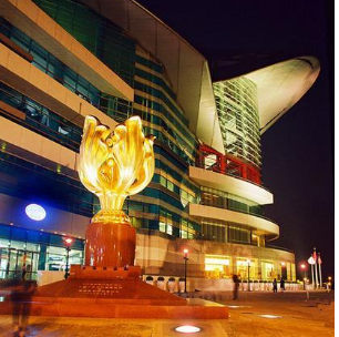 珠海去香港有几个关口?