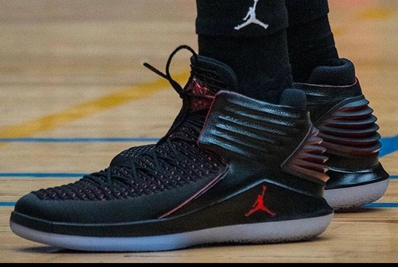 实战终极利器  aj32 乔丹32代黑红 开箱 评测 后卫必入款