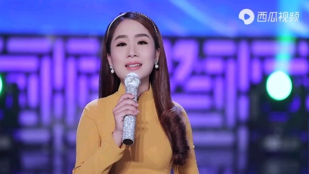 [图]非常好听的越南歌曲连播-HPhng Liên & Hoàng Hi