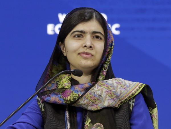 马拉拉返巴基斯坦_曾遭枪击脑部 最年轻诺贝尔得主马拉拉 首度回