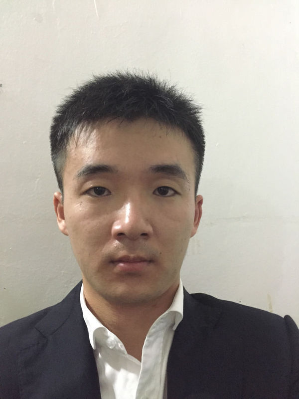 求高手把照片改为宽250,高350,分辨率300dpi,小于100kb,底色为白色的
