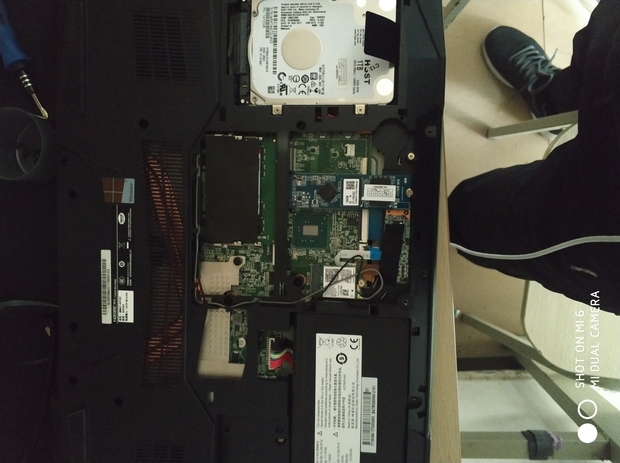 怎么拆机械硬盘