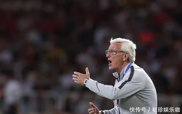 东亚杯李铁发布会