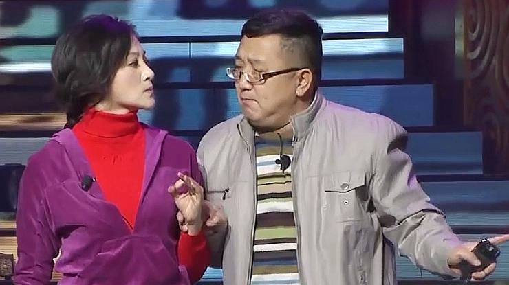  b>句号小品 /b>《谁动了我的大白菜》:"兄弟,你也是跪族啊"精彩不断