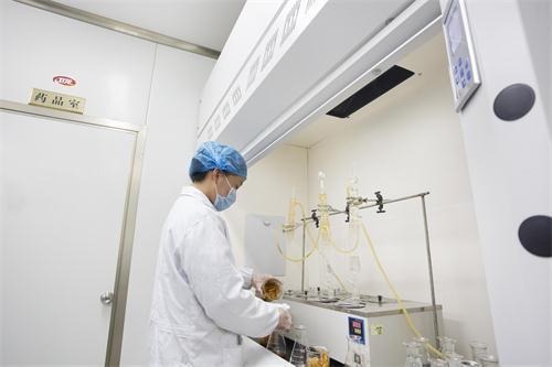 卫龙辣条干净吗卫生吗